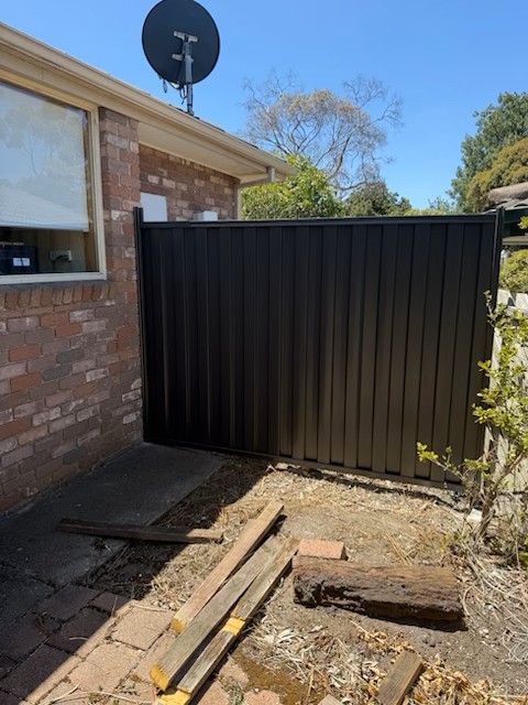sunbury Colourbond fence
